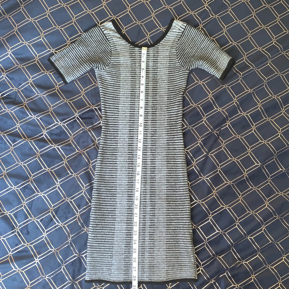 GUESS DRESS - Picture 4 of 6